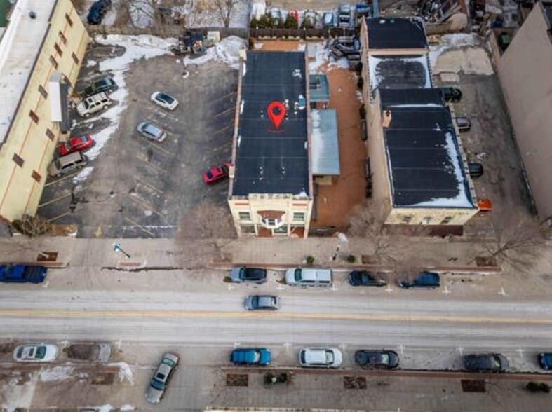 544 N Main St, Oshkosh, WI for sale - Building Photo - Image 2 of 9
