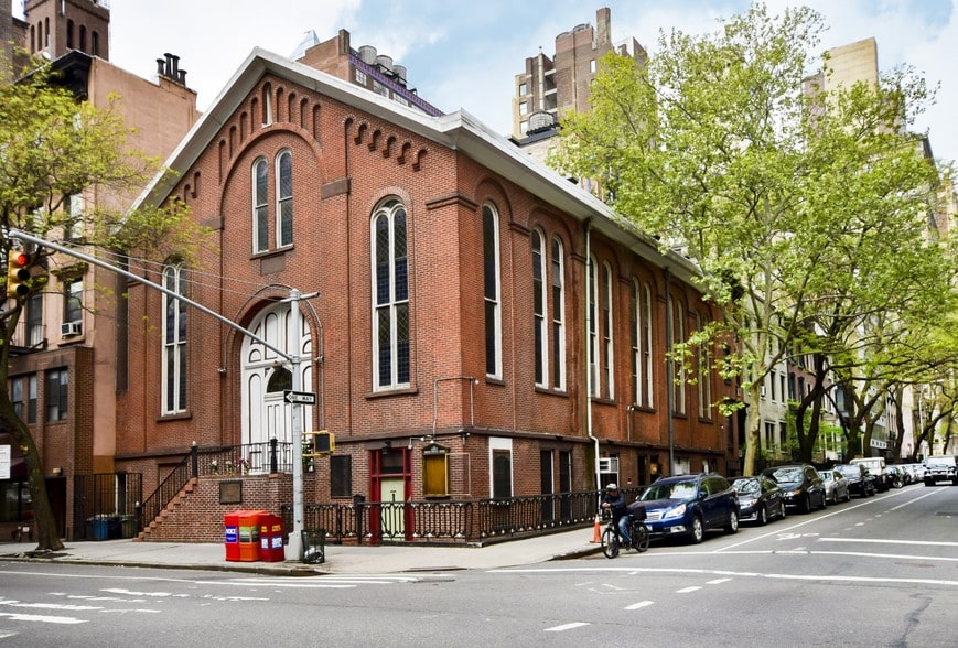 154 Lexington Ave, New York, NY for sale - Building Photo - Image 2 of 2