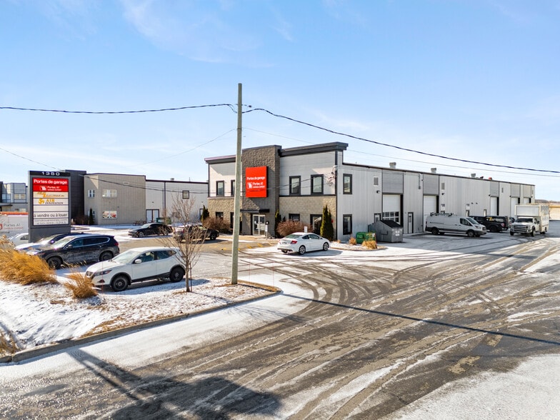 1350 Boul Lionel-Boulet, Varennes, QC à louer - Photo du bâtiment - Image 2 de 19