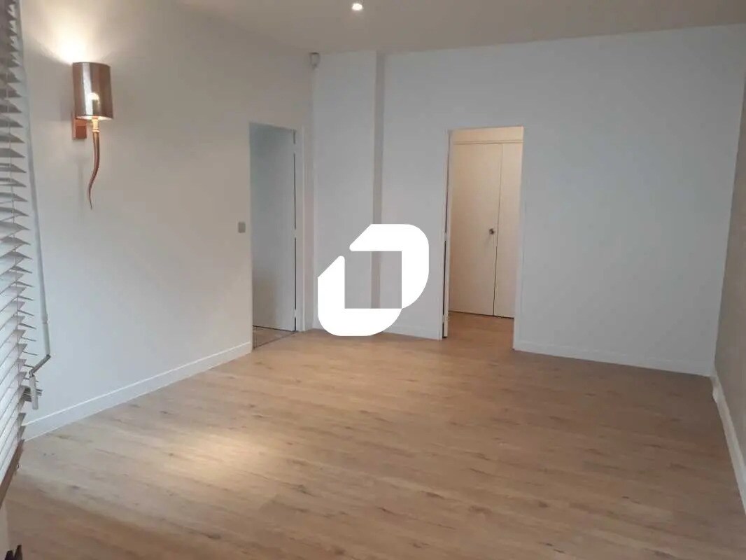 Bureau dans Versailles à vendre Photo intérieure- Image 1 de 12