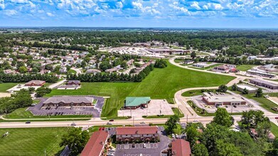 1838 Central Plaza Dr, Belleville, IL - Aérien Vue de la carte