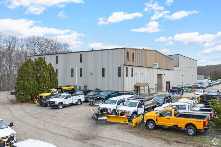 19 Industrial Park Rd E, Oxford, MA à louer - Photo du bâtiment - Image 3 de 9