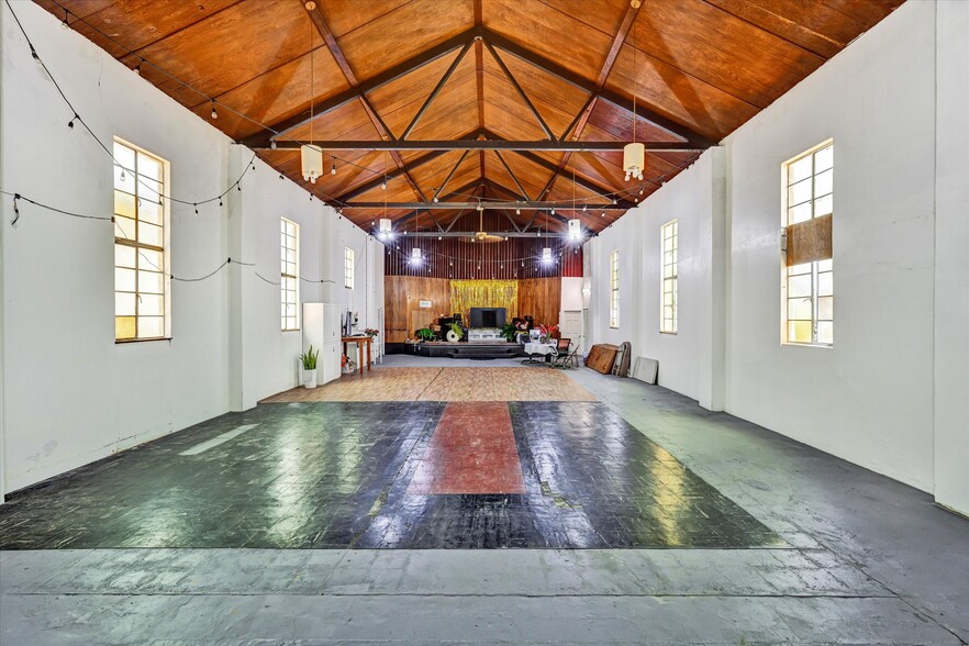 1190 Davis St, San Leandro, CA for sale - Interior Photo - Image 2 of 7