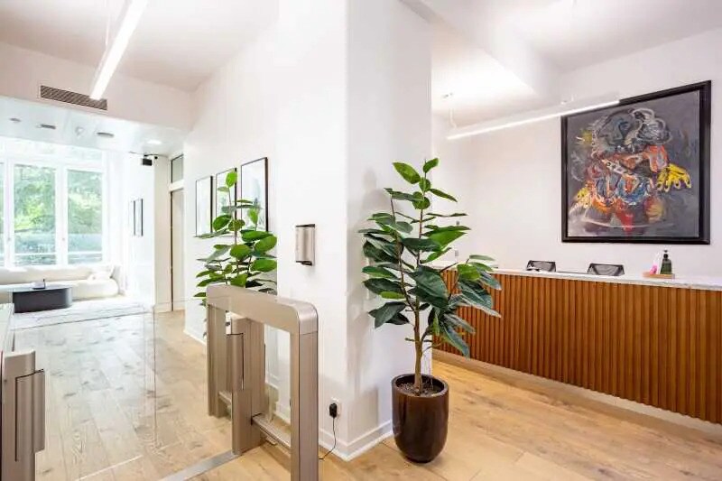 1 Bis Avenue De La République, Paris for lease - Interior Photo - Image 2 of 33