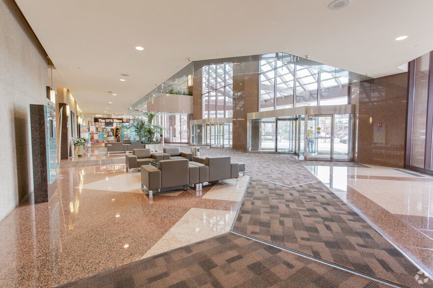 111 5th Ave SW, Calgary, AB for lease - Lobby - Image 2 of 38