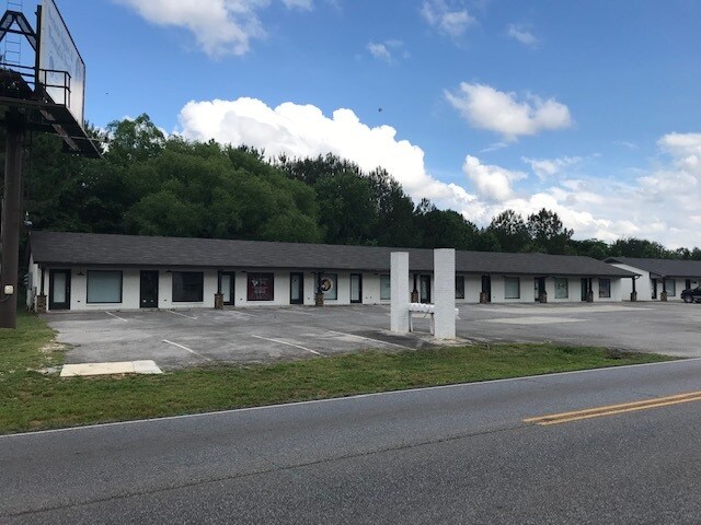 6983-7009 Wall Triana Hwy, Madison, AL à louer Photo du bâtiment- Image 1 de 3