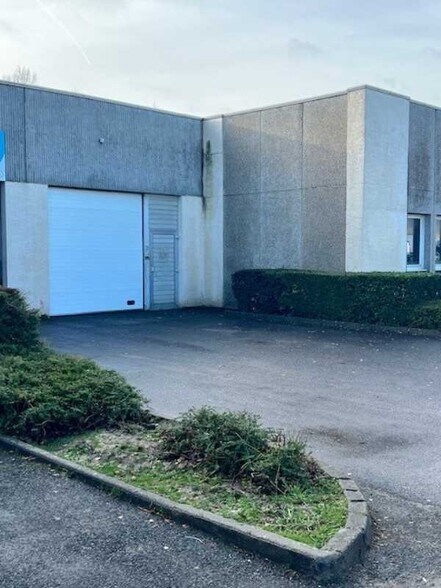 Flex in Lognes for lease - Building Photo - Image 2 of 12