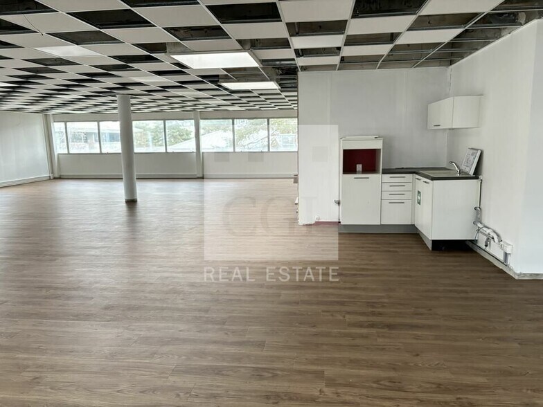 11 Rue Edison, Bron for lease - Interior Photo - Image 3 of 7