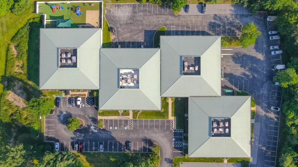 1220 Ward Ave, West Chester, PA à vendre - Photo du bâtiment - Image 2 de 12