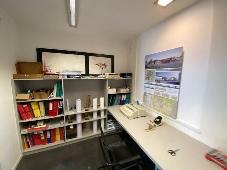 Office in Roubaix for sale - Interior Photo - Image 3 of 15