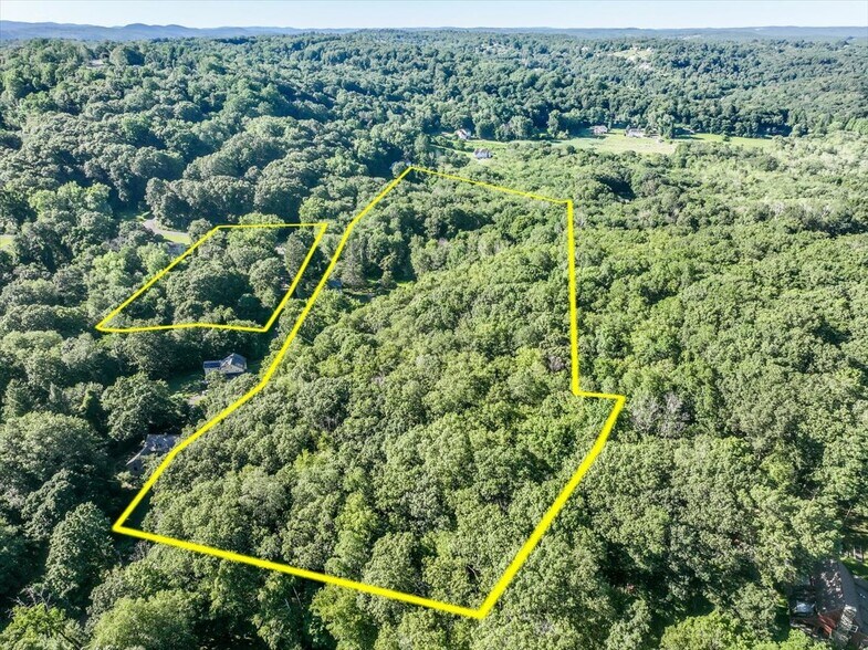 16 Farrell Rd, Newtown, CT à vendre - Aérien - Image 1 de 7