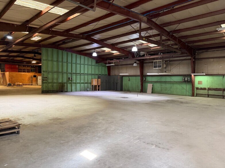 429 Granite Quarry Trl, Mount Airy, NC à louer - Photo du bâtiment - Image 3 de 19