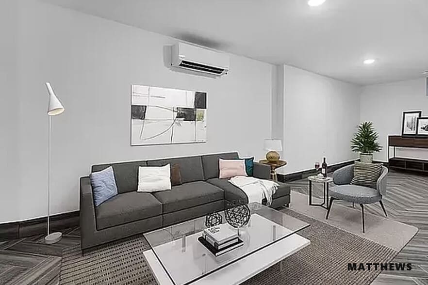 1675 Woodbine St, Ridgewood, NY for sale - Building Photo - Image 3 of 5