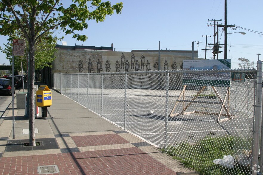 3645 San Pablo Ave, Emeryville, CA à vendre - Photo du bâtiment - Image 2 de 7