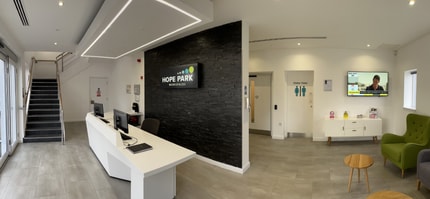 16 Carolina Way, Salford for lease Interior Photo- Image 1 of 4