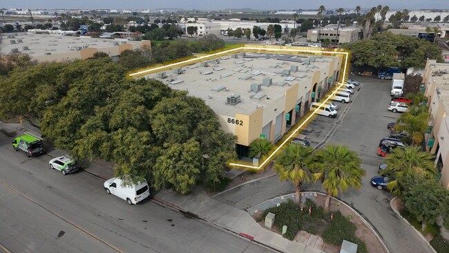 Plus de détails pour 8662 Avenida De La Fuente, San Diego, CA - Industriel à louer