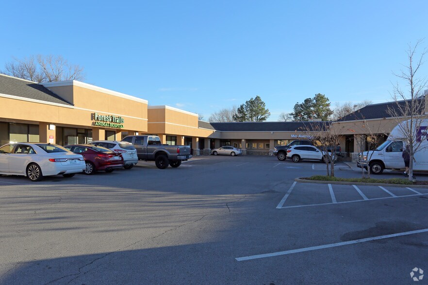 6528 E 101st St, Tulsa, OK à louer - Photo du bâtiment - Image 3 de 6