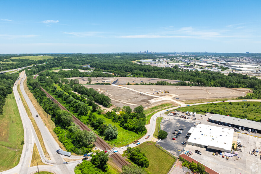 11 S 59th St, Kansas City, KS for lease - Aerial - Image 2 of 28