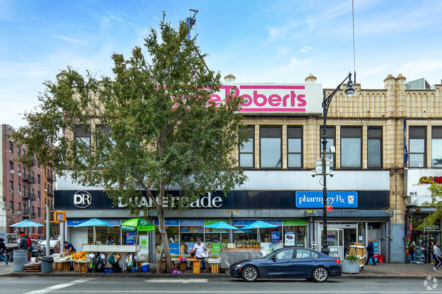 58-66 E Fordham Rd, Bronx, NY à louer - Photo du bâtiment - Image 3 de 12