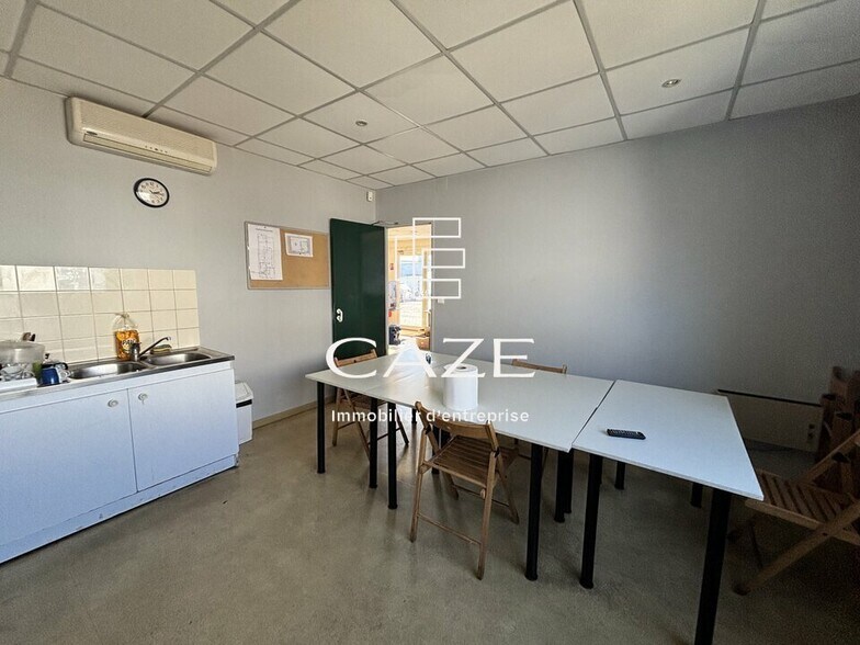 Industrial in Bordeaux for lease - Interior Photo - Image 3 of 6