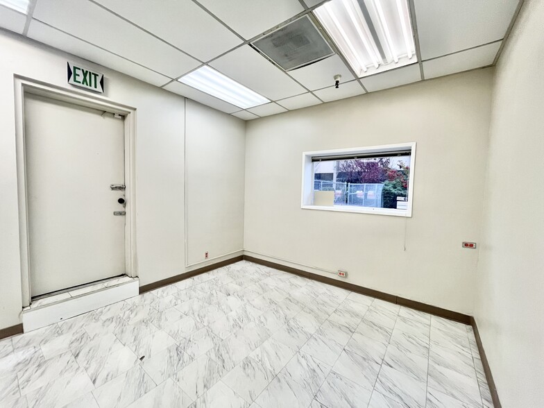 408 Sunrise Ave, Roseville, CA for sale - Building Photo - Image 2 of 19