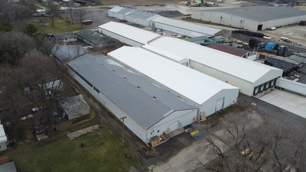 610 W 9th Ave, Monmouth, IL à louer - Aérien - Image 1 de 18