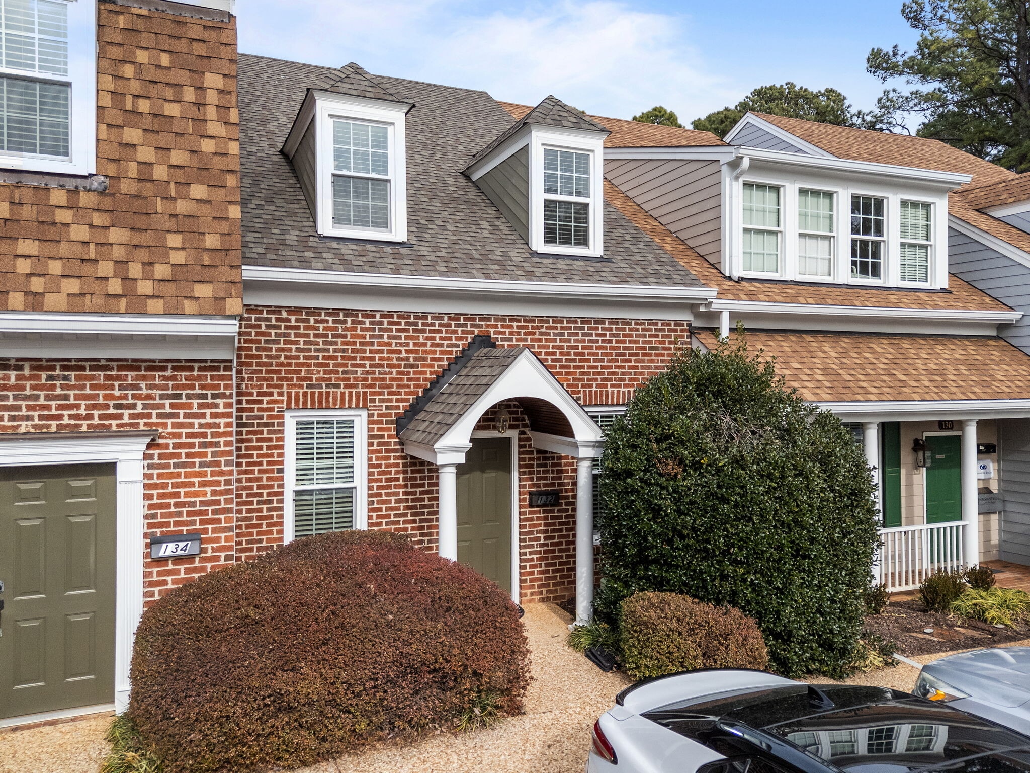 124-134 Wind Chime Ct, Raleigh, NC for lease Primary Photo- Image 1 of 25