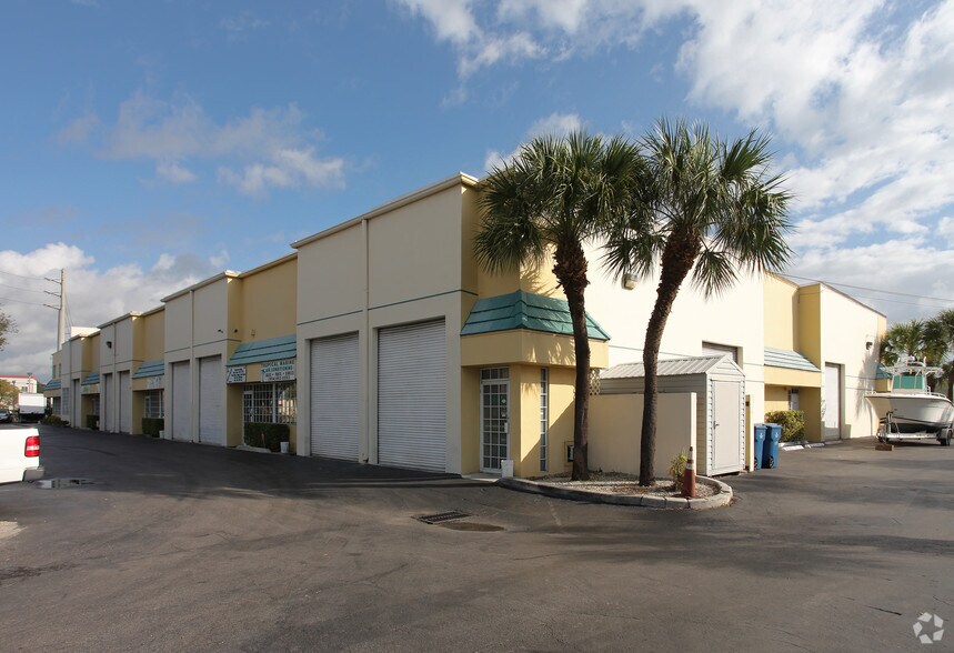 3200 S Andrews Ave, Fort Lauderdale, FL à louer - Photo du bâtiment - Image 2 de 5
