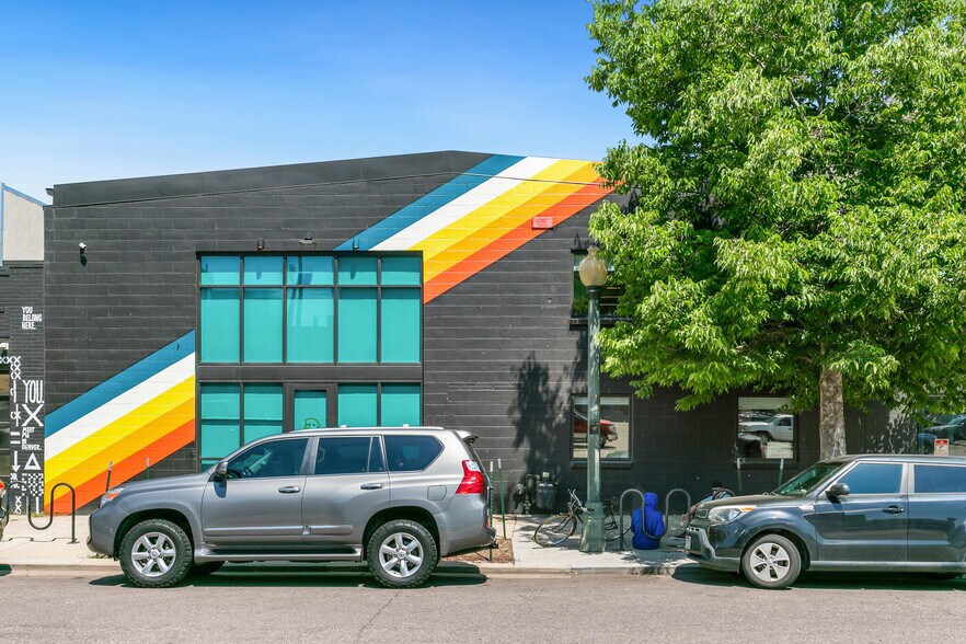 2245 Curtis St, Denver, CO à vendre - Photo du bâtiment - Image 2 de 53