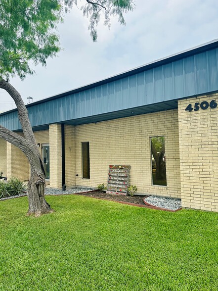 4506 Corona Dr, Corpus Christi, TX for lease - Building Photo - Image 3 of 3