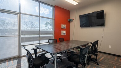 2201 Thurston Cir, Bellevue, NE à louer Photo intérieure- Image 2 de 3