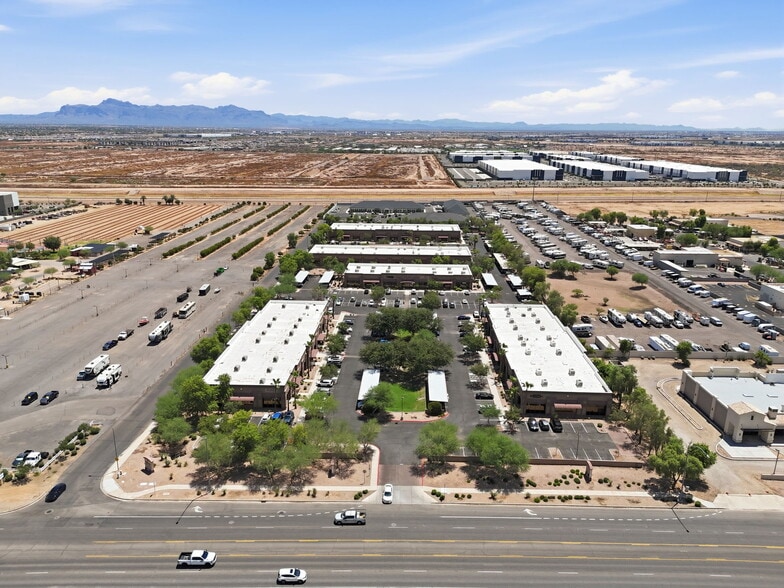 6859 E Rembrandt Ave, Mesa, AZ à louer - Aérien - Image 2 de 10