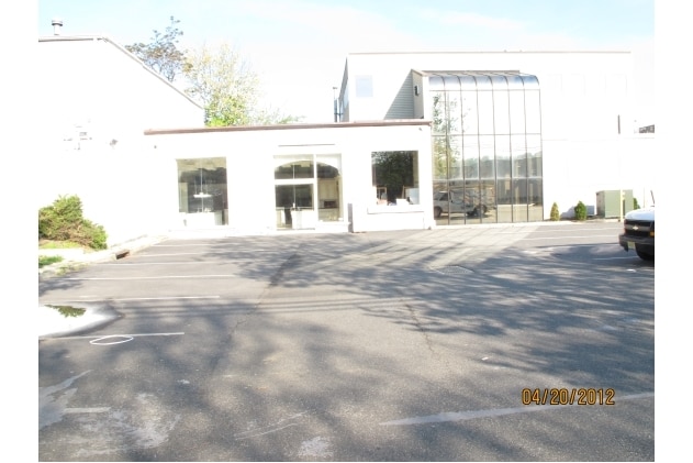 250 S Van Brunt St, Englewood, NJ à louer - Photo du bâtiment - Image 2 de 11