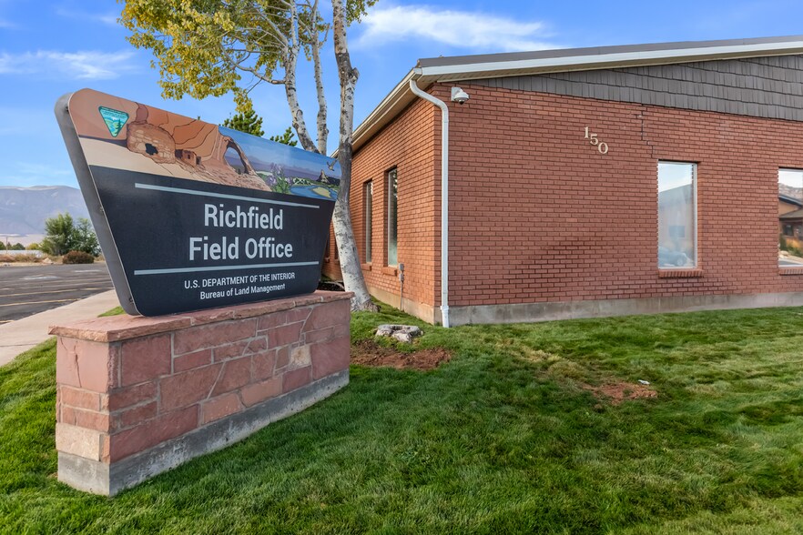150 E 900 N, Richfield, UT à vendre - Photo du bâtiment - Image 2 de 4