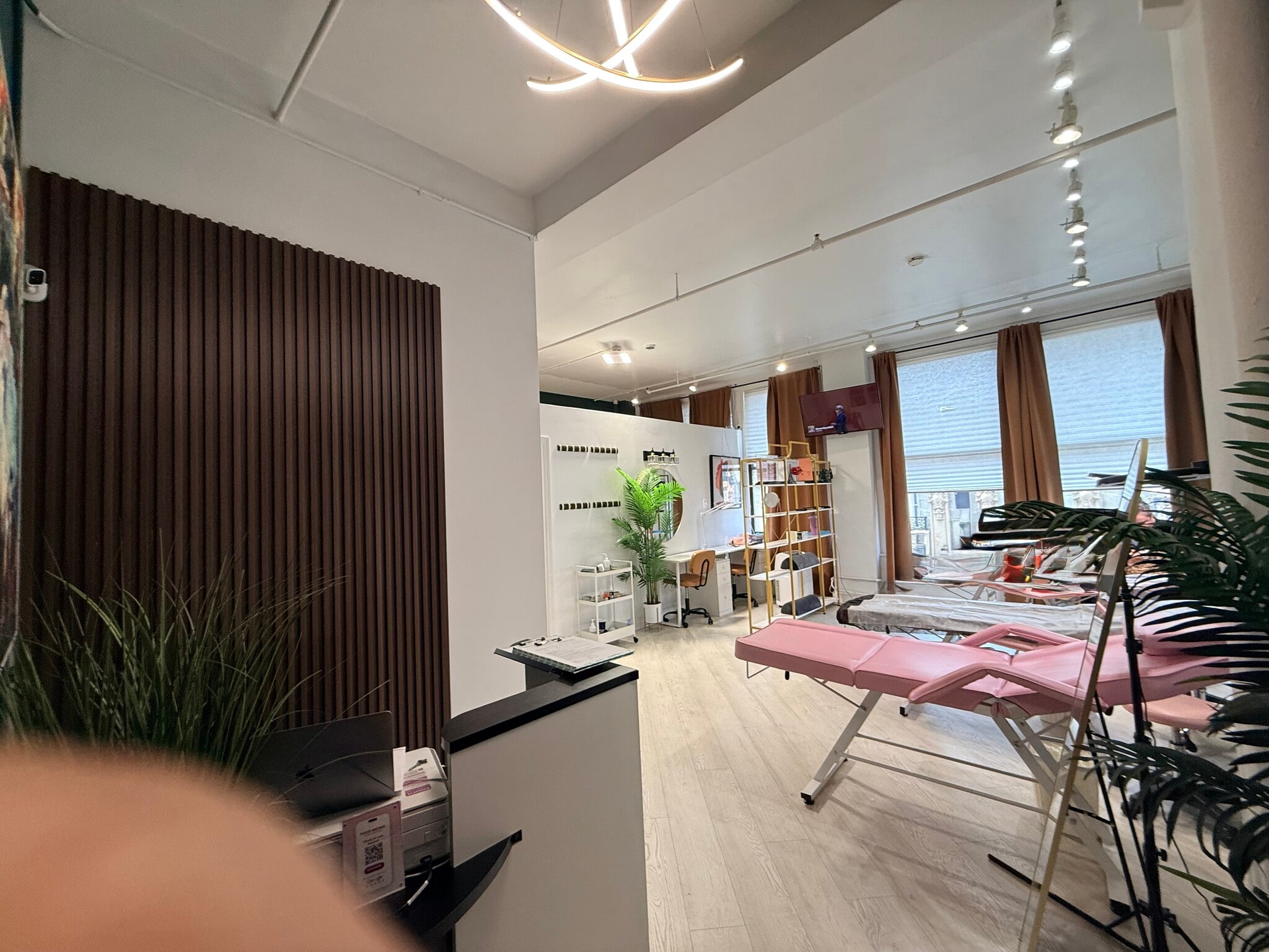 39-41 W 31st St, New York, NY for lease Interior Photo- Image 1 of 4
