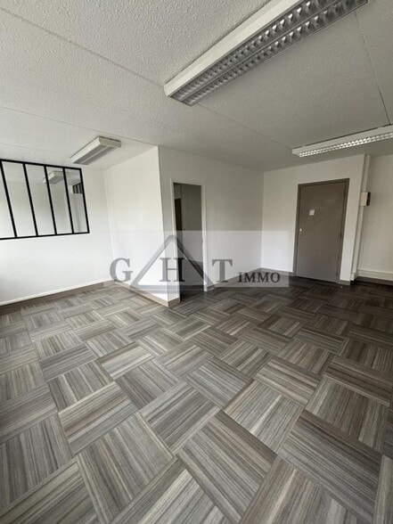 Bureau dans Ivry-sur-Seine à louer - Photo intérieure - Image 2 de 4