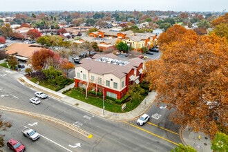 672 W 11th St, Tracy, CA - AÉRIEN  Vue de la carte - Image1