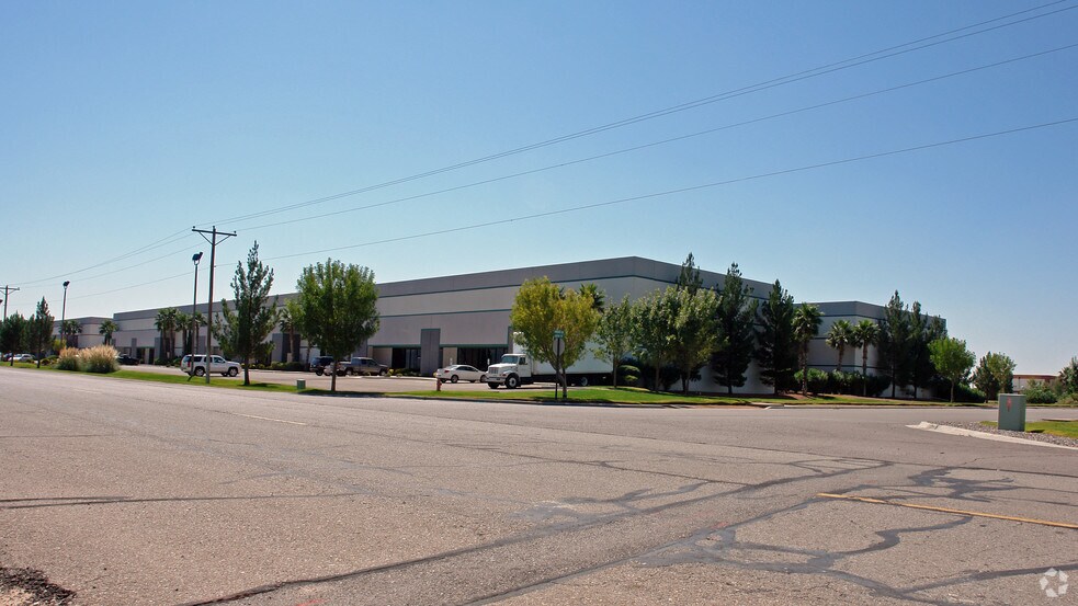 2750 Airport Rd, Santa Teresa, NM à louer - Photo du bâtiment - Image 2 de 3