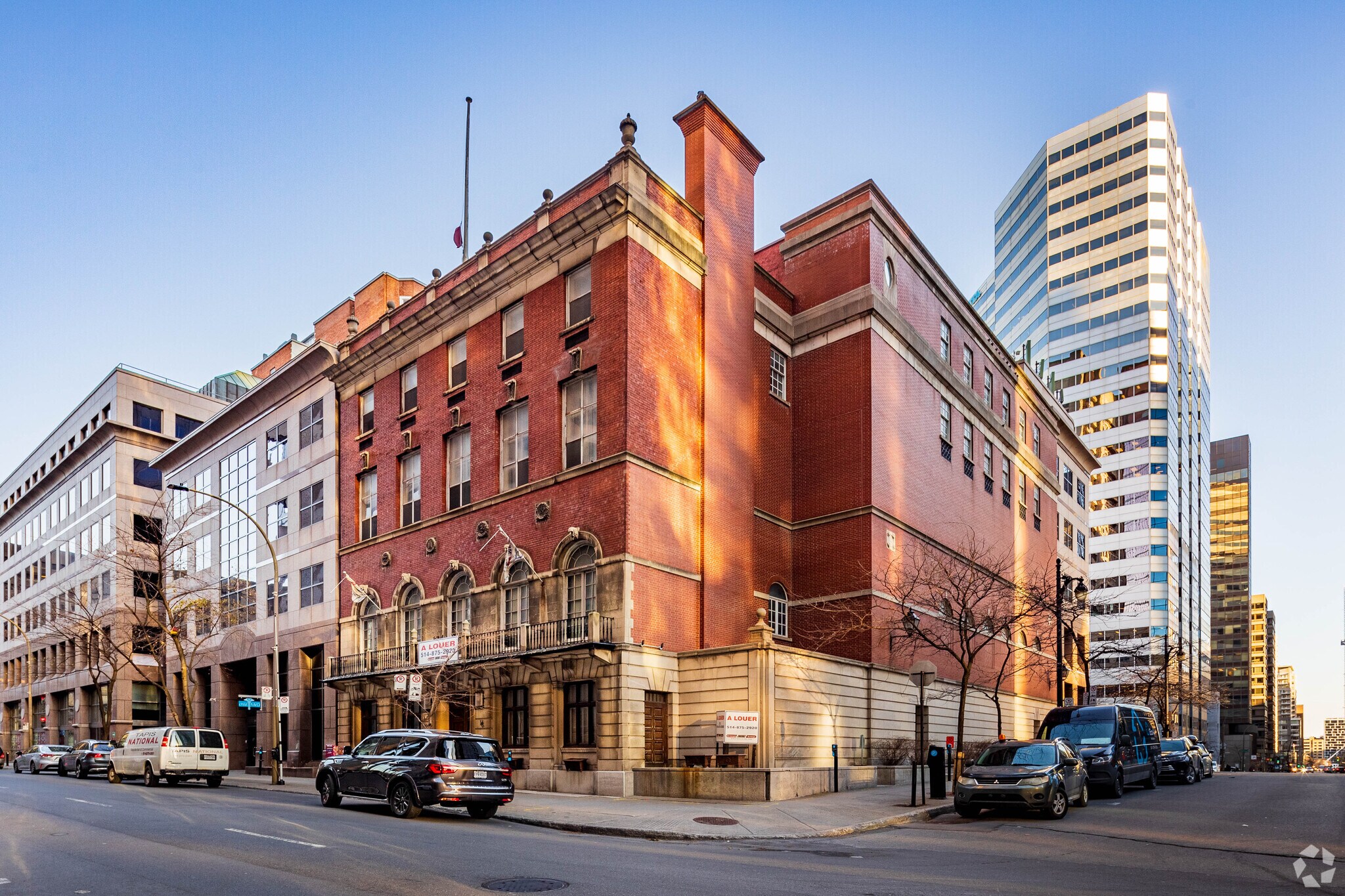 2047 Rue Mansfield, Montréal, QC à vendre Photo du bâtiment- Image 1 de 1