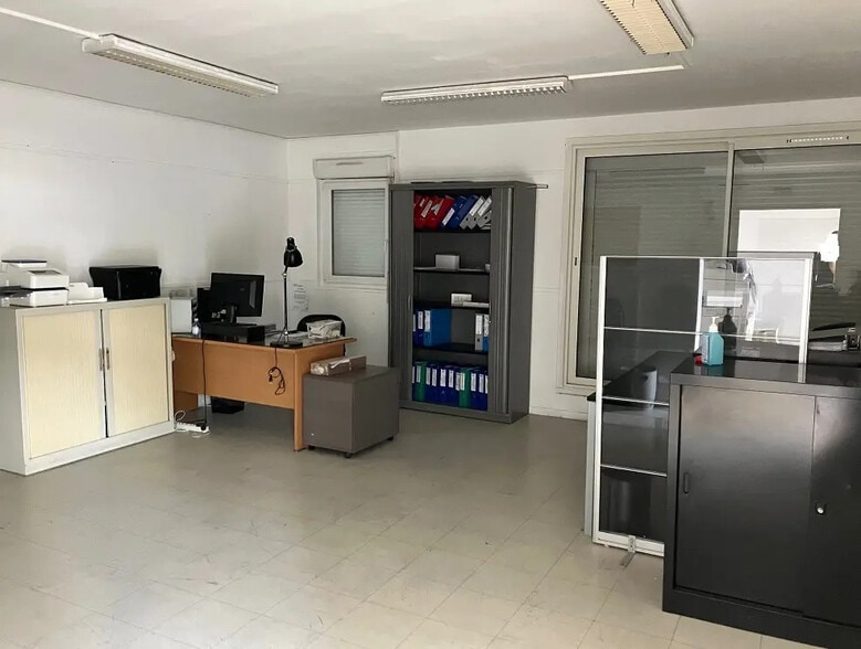 Bureau dans Marseille à louer - Photo du bâtiment - Image 2 de 6