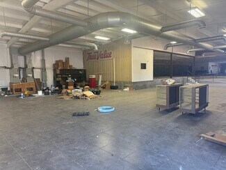 Plus de détails pour 100 East Main St, Hallsville, TX - Industriel à louer