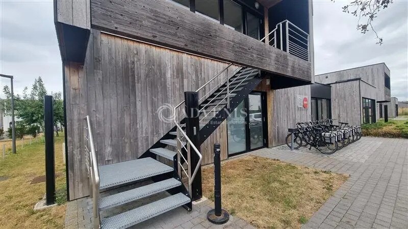 Office in VILLENEUVE-D'ASCQ for lease - Building Photo - Image 2 of 9