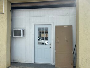 3080 N Washington Blvd, Sarasota, FL for lease Interior Photo- Image 2 of 8