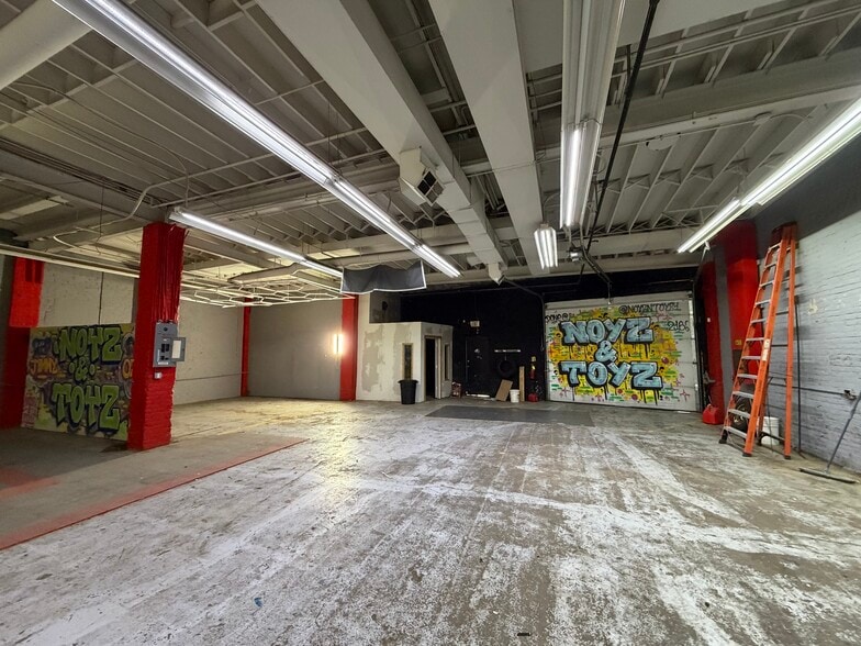 2245 E 14th St, Cleveland, OH for lease - Building Photo - Image 2 of 15
