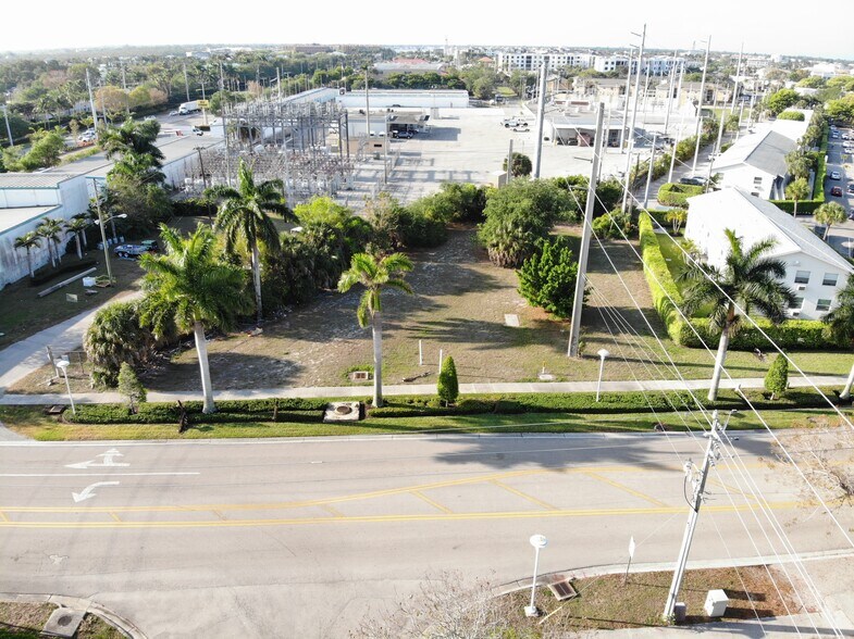1202 5th Ave N, Naples, FL à vendre - Photo du bâtiment - Image 2 de 5