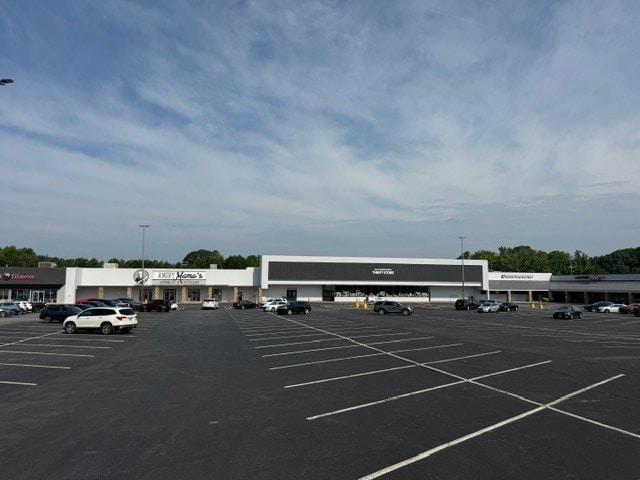 700 Atlanta Rd, Cumming, GA à louer - Photo du bâtiment - Image 3 de 4