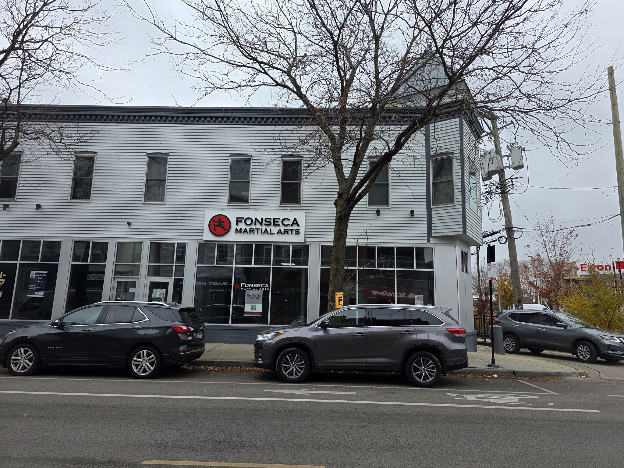 2329 W Belmont Ave, Chicago, IL à louer Photo intérieure- Image 1 de 22