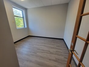 912 Main St, Stroudsburg, PA for lease Interior Photo- Image 1 of 7