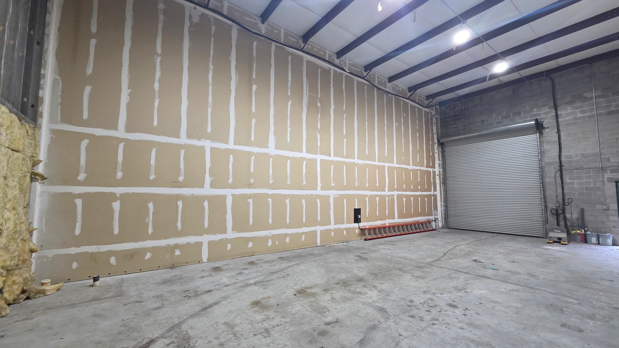 1440 N Nova Rd, Daytona Beach, FL à louer Photo intérieure- Image 1 de 5