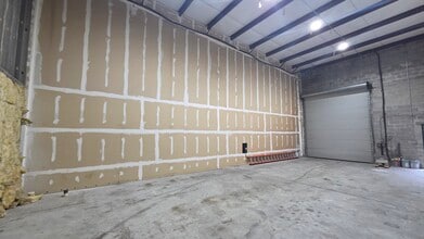 1440 N Nova Rd, Daytona Beach, FL à louer Photo intérieure- Image 1 de 5